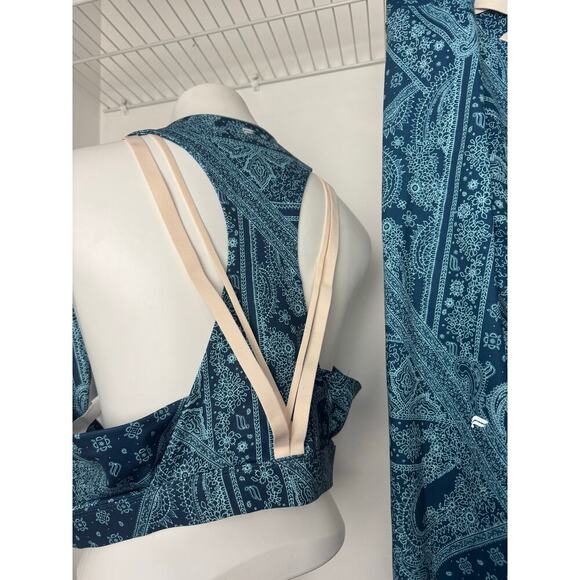 Fabletics Powerhold Blue Paisley Sports Bra and 7/8 Leggings Set size 3/4X NWOT - Picture 6 of 8